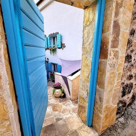 Santa Maria Hvar With Jacuzzi 公寓