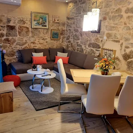 Santa Maria Hvar With Jacuzzi Daire