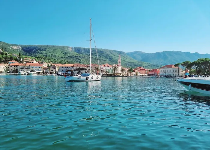 Santa Maria Hvar With Jacuzzi Daire