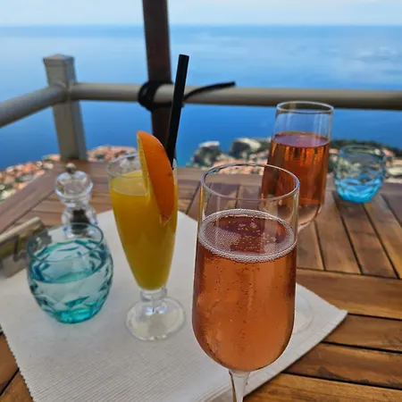 Santa Maria Hvar With Jacuzzi *