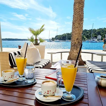 Santa Maria Hvar With Jacuzzi Lejlighed