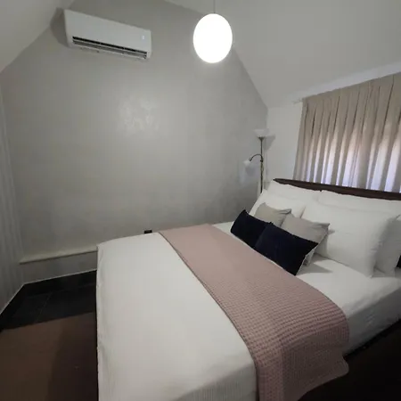 Santa Maria Hvar With Jacuzzi Lejlighed *