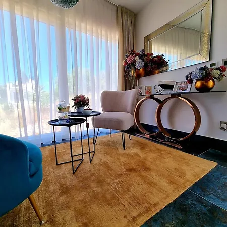 Lejlighed Santa Maria Hvar With Jacuzzi