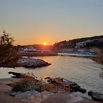 Santa Maria Hvar With Jacuzzi Apartamento Jelsa (Hvar)