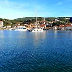 Santa Maria Hvar With Jacuzzi Apartamento