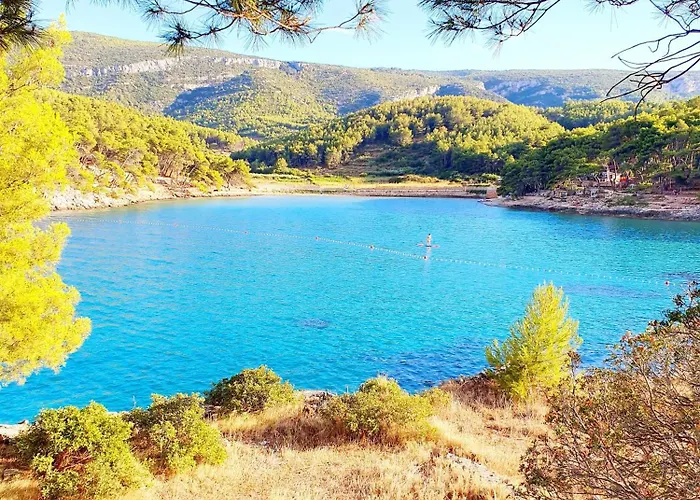 Santa Maria Hvar With Jacuzzi ييلسا