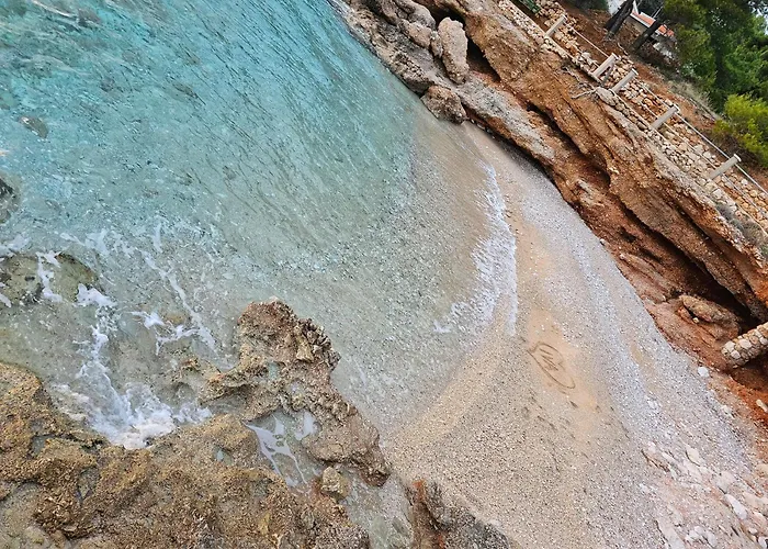 Santa Maria Hvar With Jacuzzi شقة