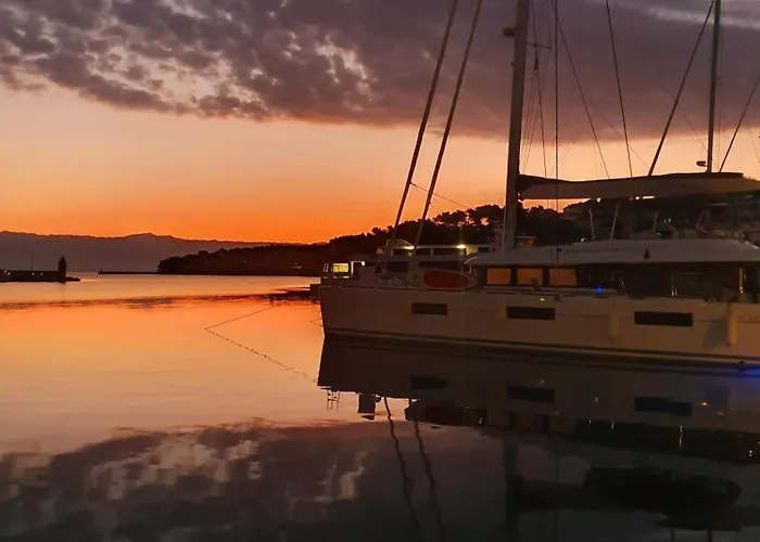 شقة Santa Maria Hvar With Jacuzzi ييلسا