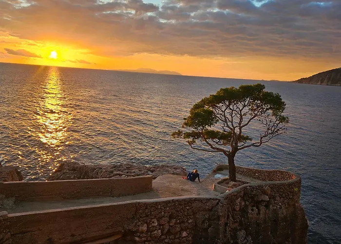 Santa Maria Hvar With Jacuzzi شقة *