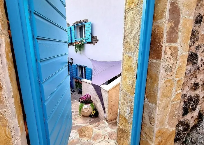 Santa Maria Hvar With Jacuzzi شقة