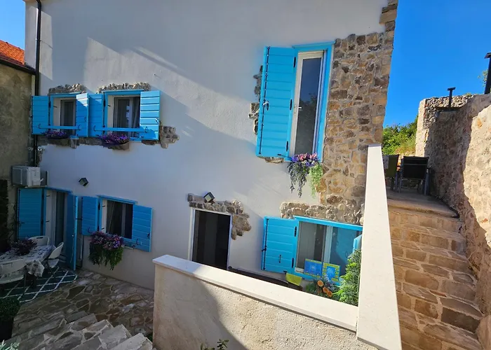 شقة Santa Maria Hvar With Jacuzzi *